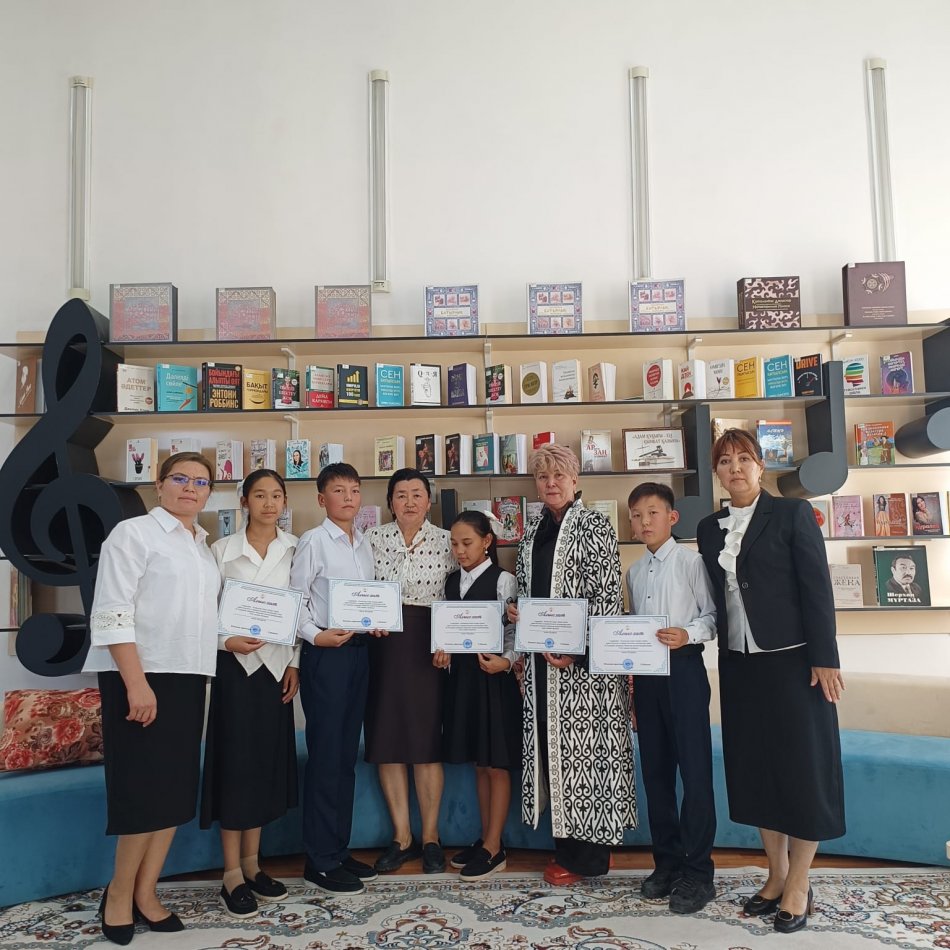 Ш. УӘЛИХАНОВ АТЫНДАҒЫ ЖАМБЫЛ ОБЛЫСТЫҚ ӘМБЕБАП ҒЫЛЫМИ КІТАПХАНАСЫНДА АҚПАРАТТЫҚ КЕШ